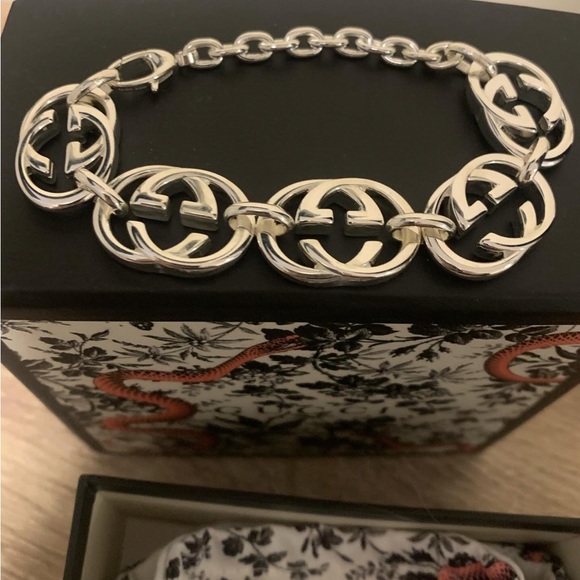 GUCCI “BRITT” G LOGO INTERLOCKING GG 925 STERLING SILVER BRACELET NIB Authentic - Picture 2 of 4